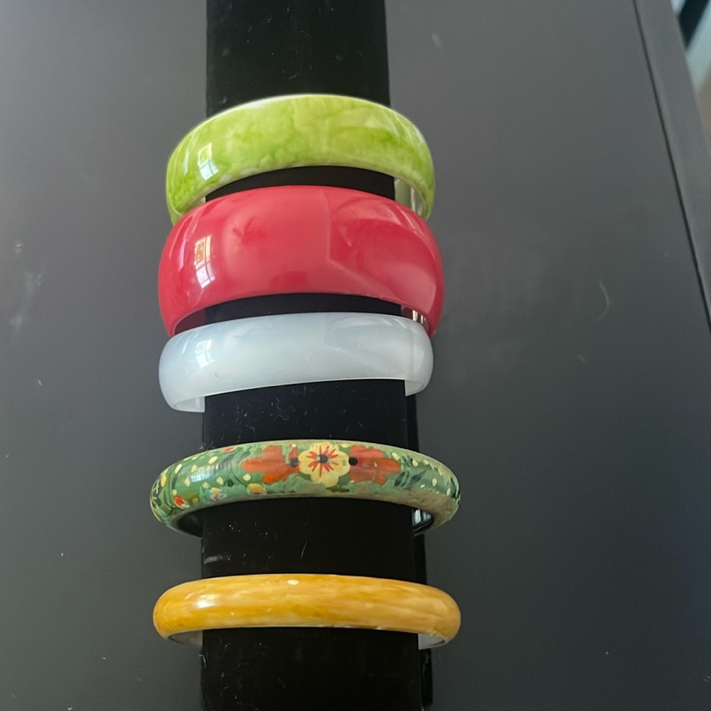 Pack of 5 vintage bracelets